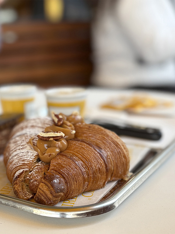 et CLAIRE Croissant