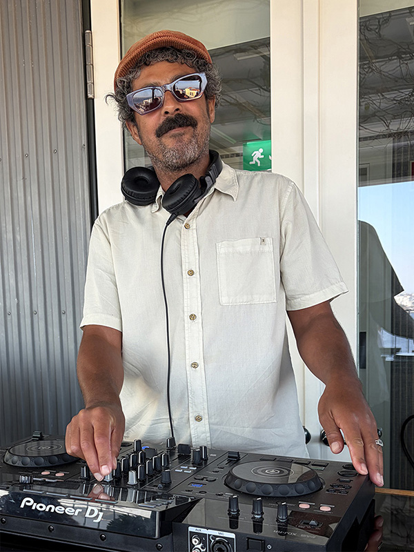 dj